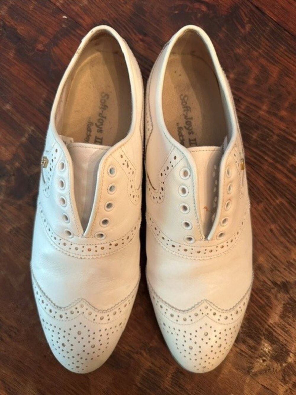 FootJoy - SoftJoys II Classic Wingtip Golf Shoes